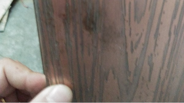 为什么刚安装不久的彩色半岛体肓官网门会褪色？这就是原因！