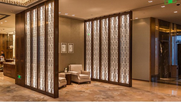 半岛体肓官网屏风特色