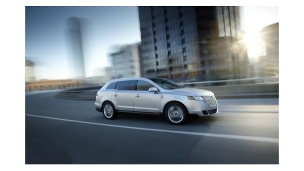 半岛体肓官网在汽车制造中的应用