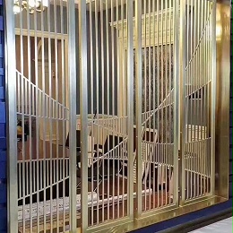 现代入户屏风隔断铁艺半岛体肓官网长虹钢化玻璃客厅简约轻奢玄关家用
