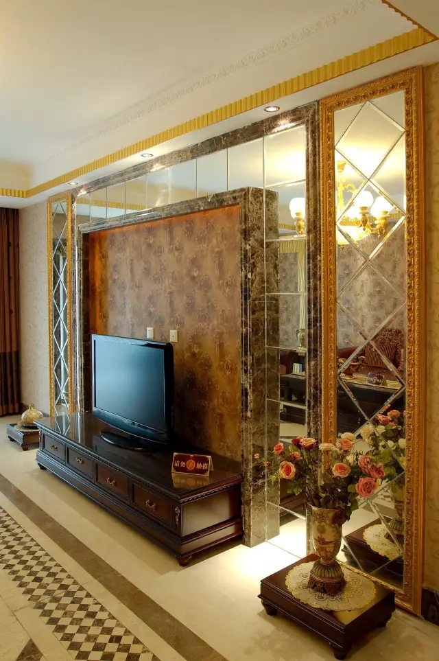 半岛体肓官网镜面板